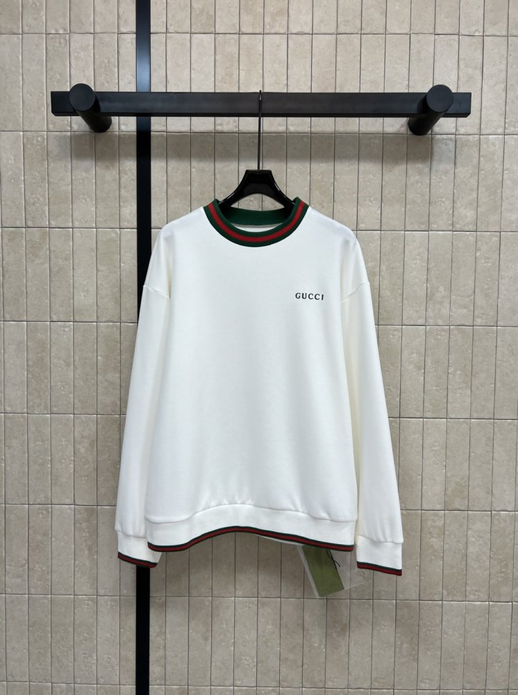 Кофта жіноча