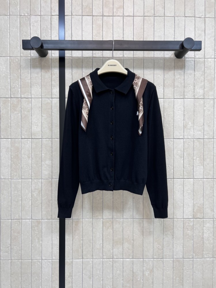 Кофта жіноча