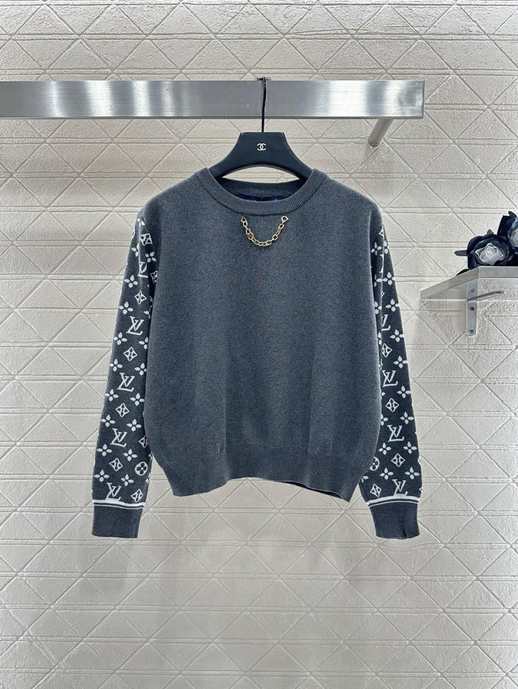 Кофта жіноча