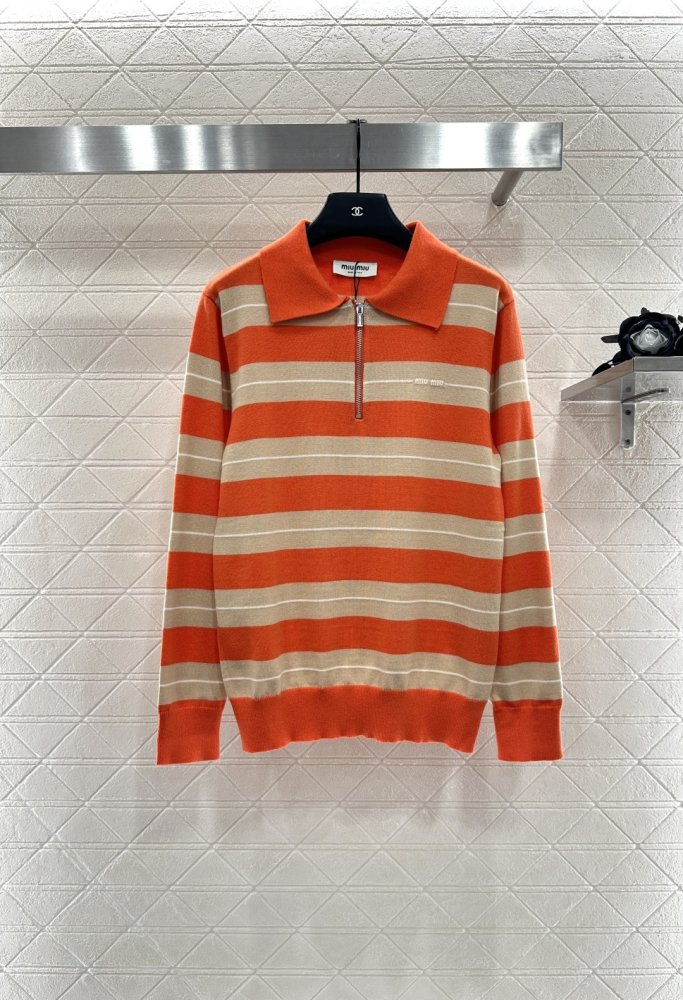 Кофта жіноча