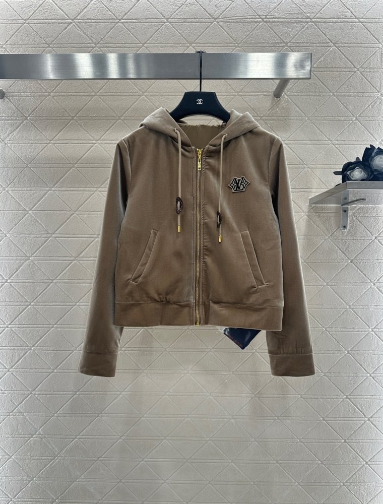 Кофта жіноча