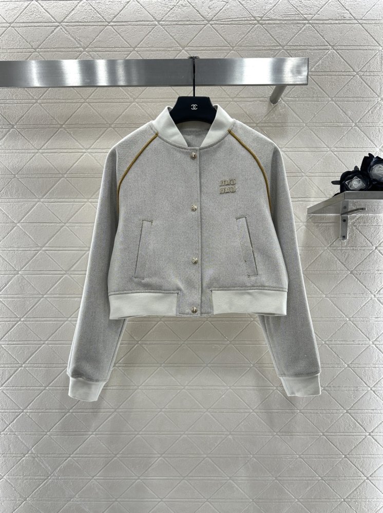 Кофта жіноча