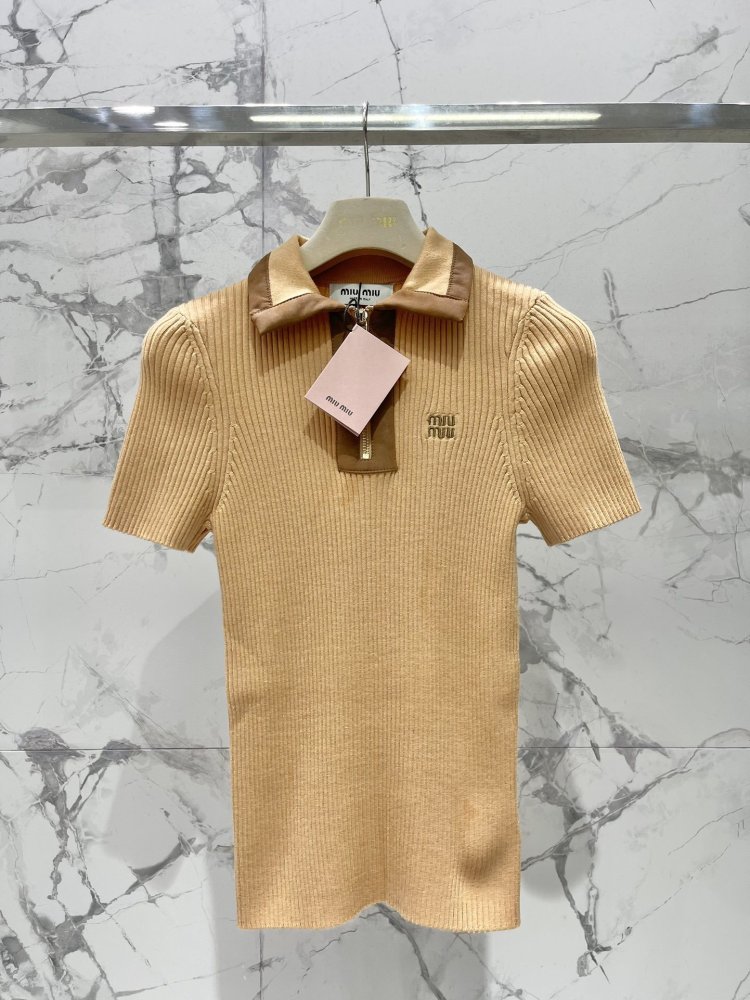 Кофта жіноча