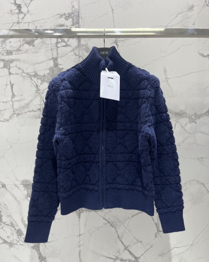 Кофта жіноча