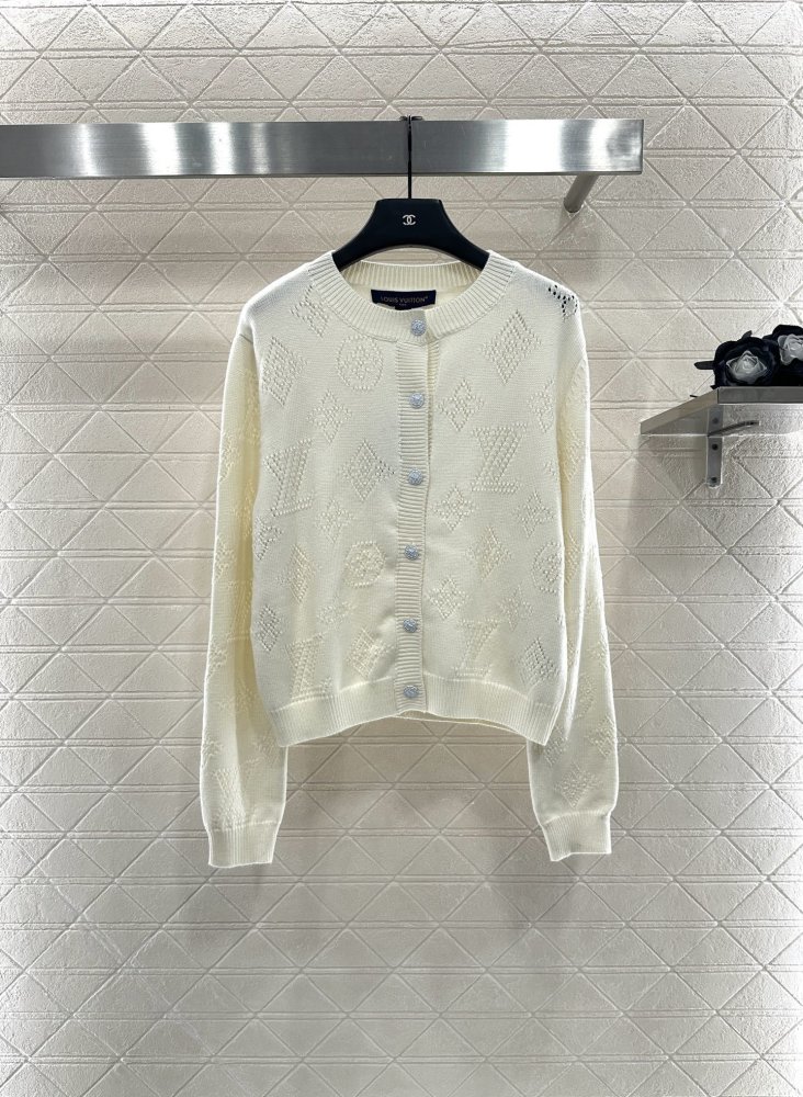 Кофта жіноча