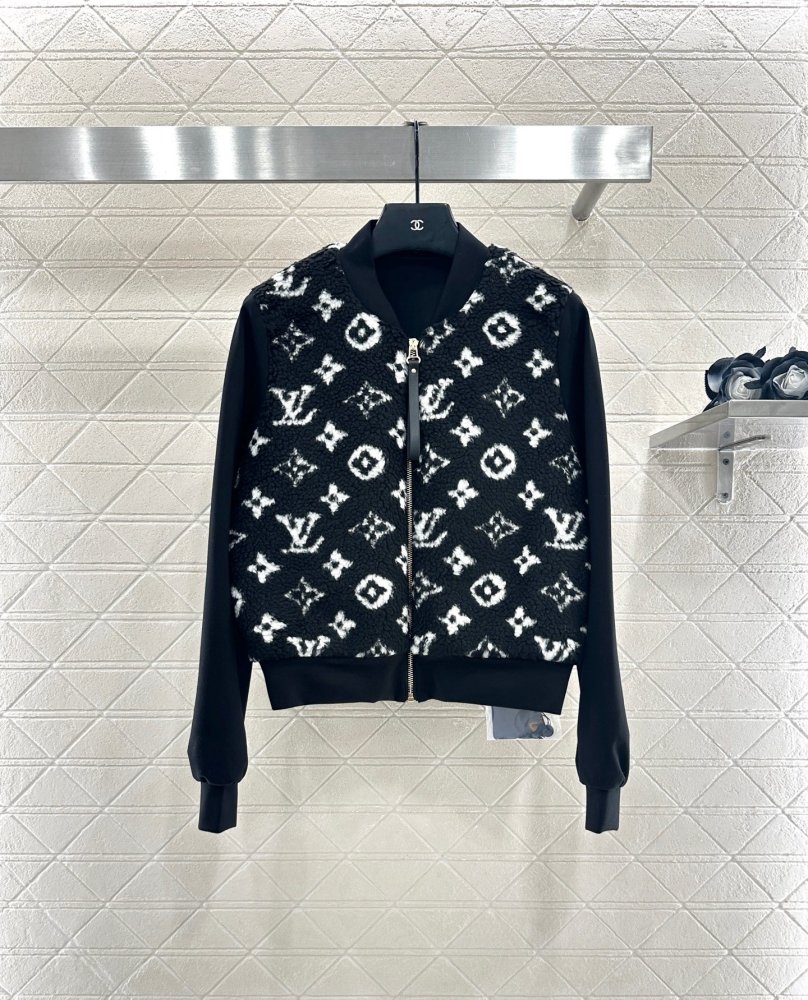 Кофта жіноча