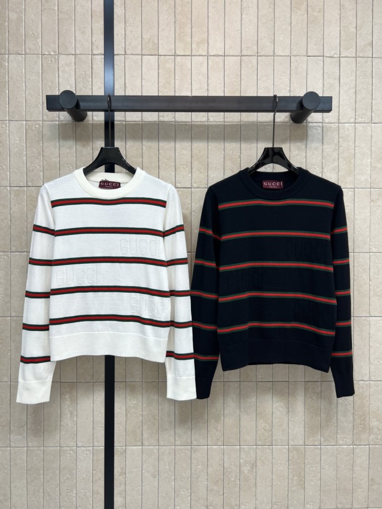 Кофта жіноча