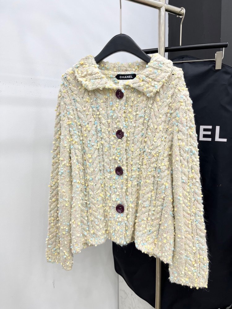 Кофта жіноча