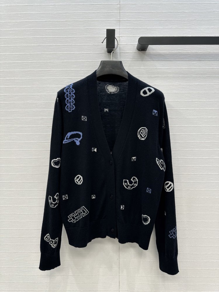 Кофта жіноча