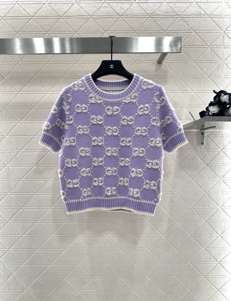 Кофта жіноча