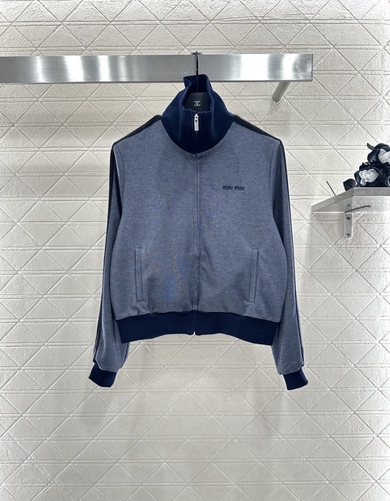 Кофта женская