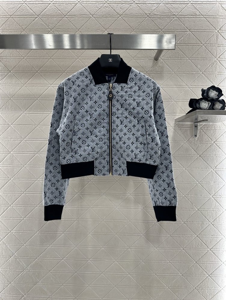 Кофта женская