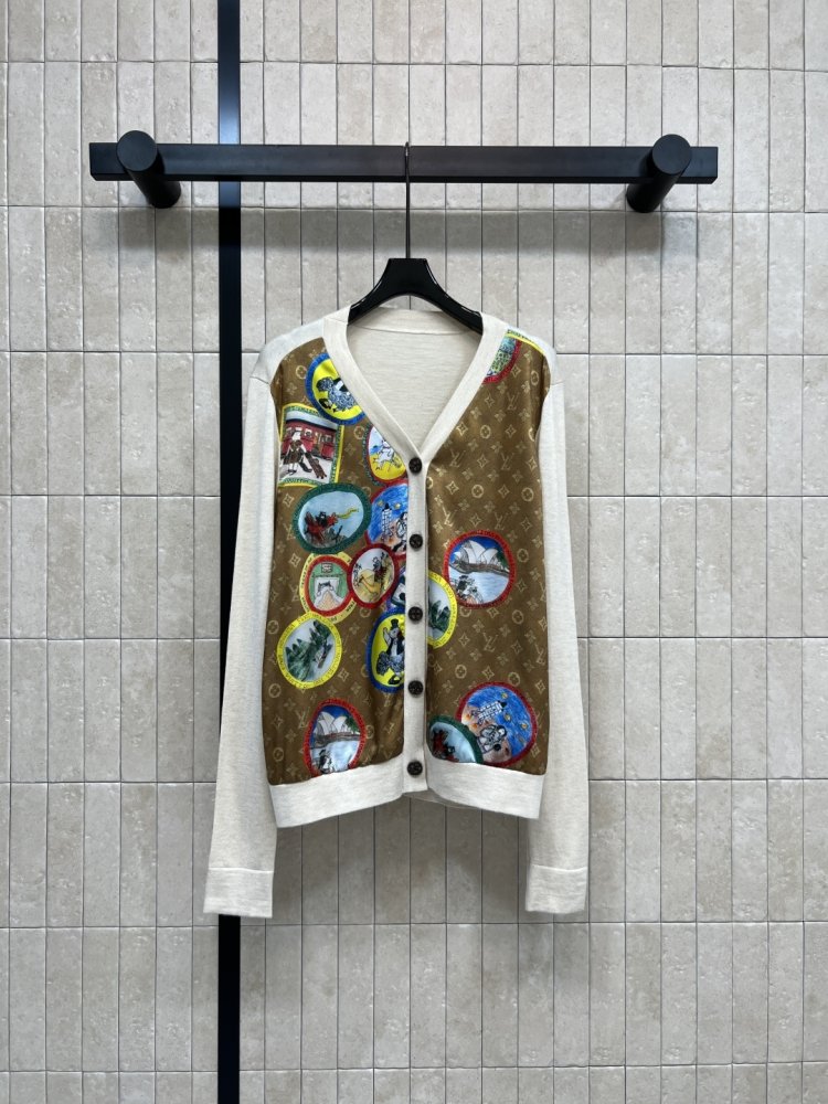 Кофта жіноча