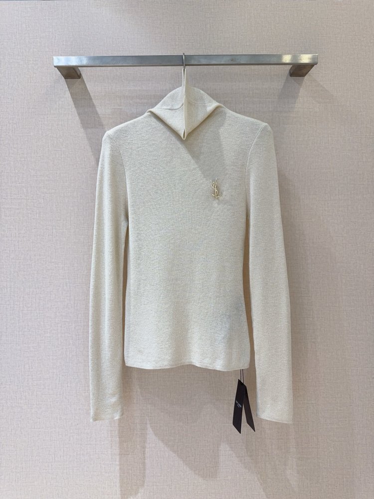 Кофта жіноча