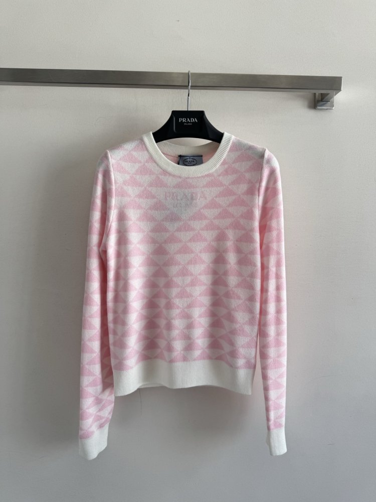 Кофта жіноча