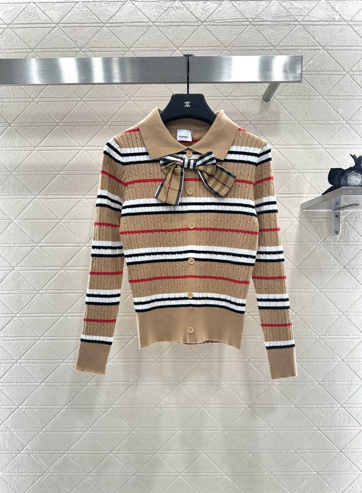 Кофта жіноча