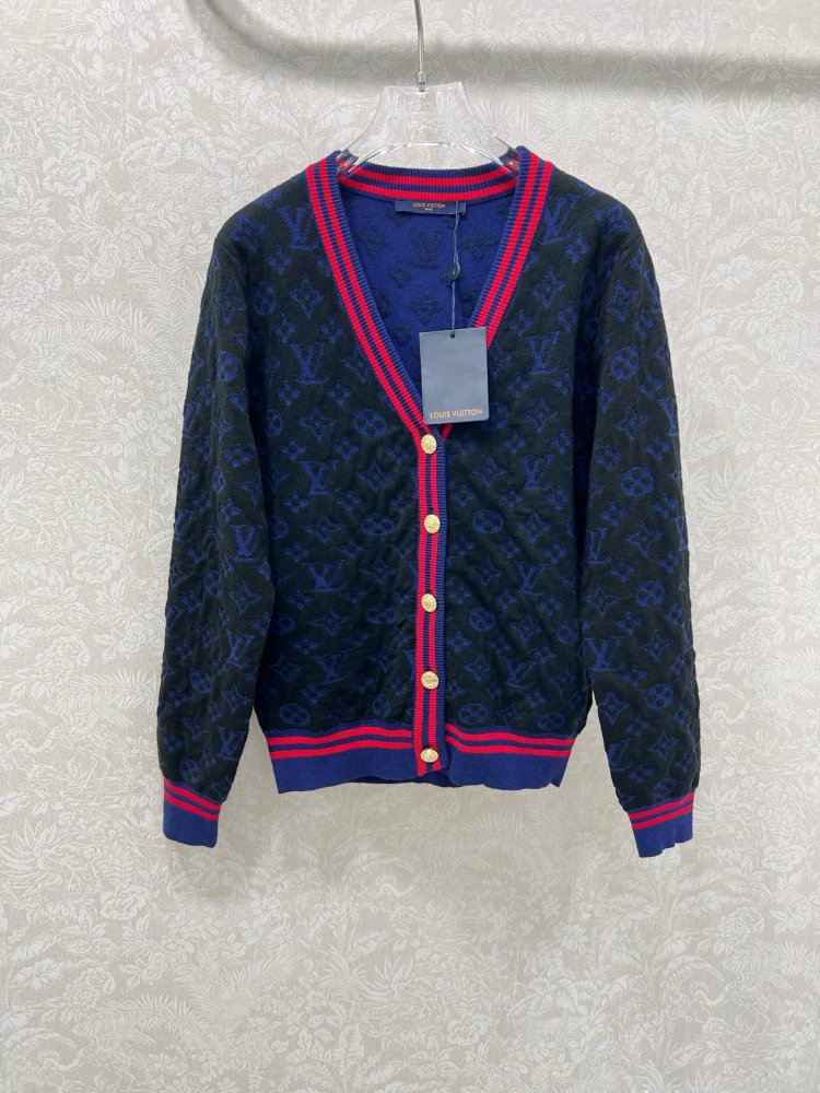 Кофта жіноча