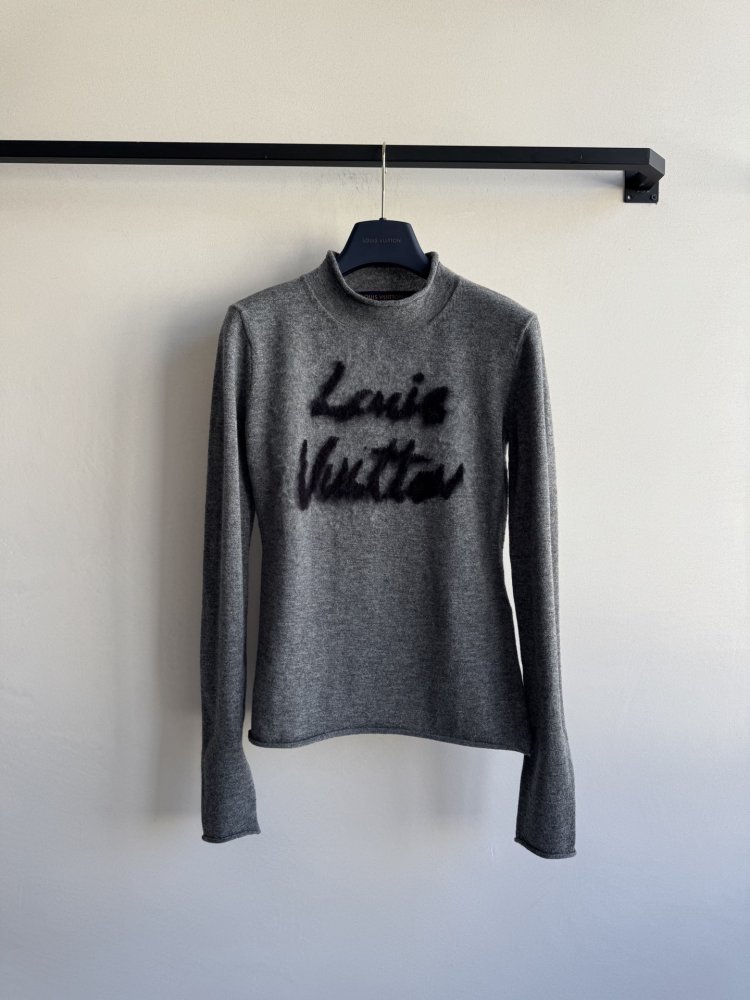 Кофта жіноча