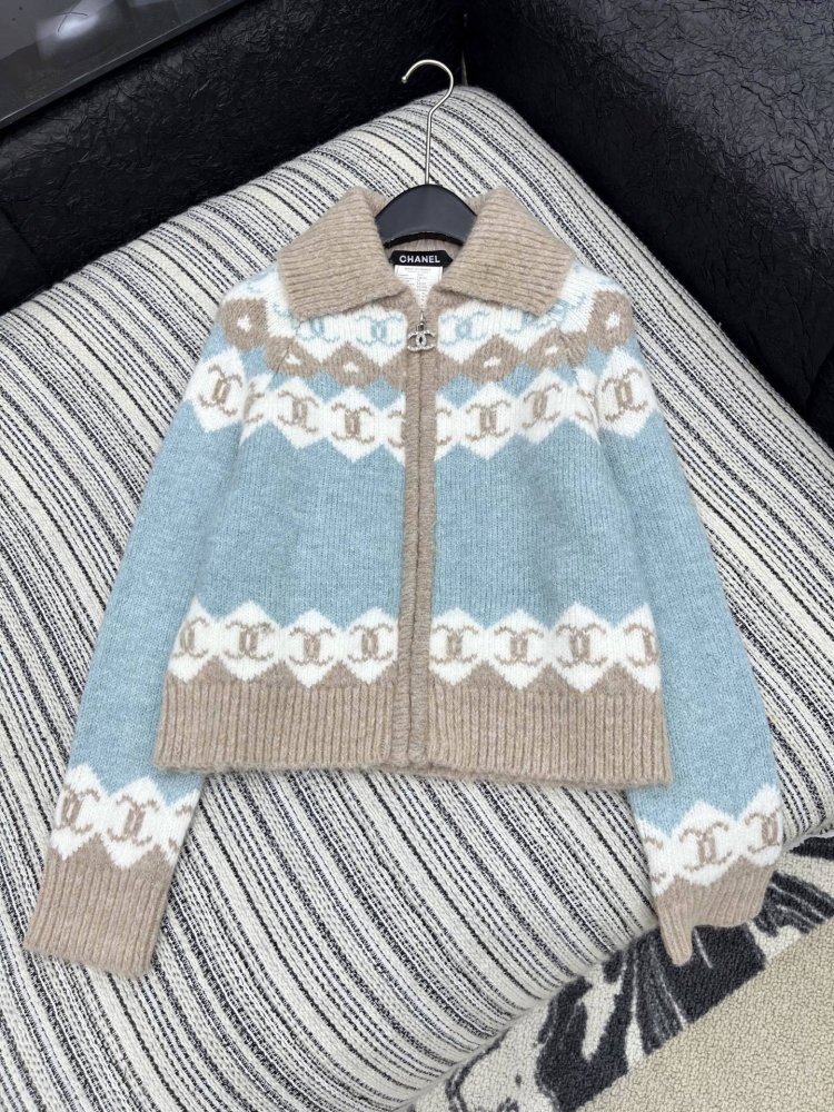 Кофта жіноча