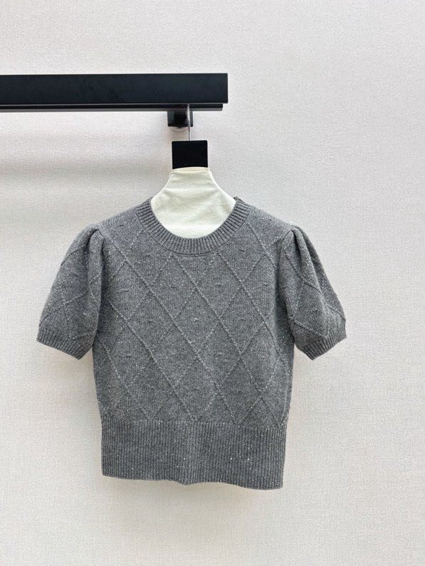 Кофта жіноча