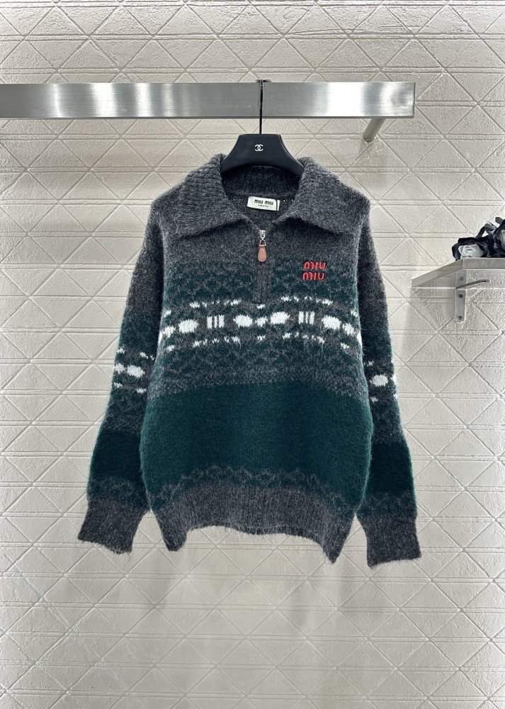 Кофта жіноча