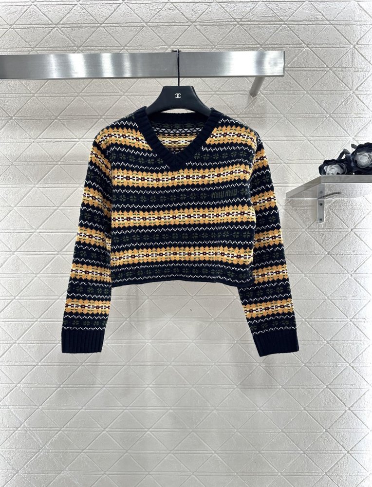 Кофта женская