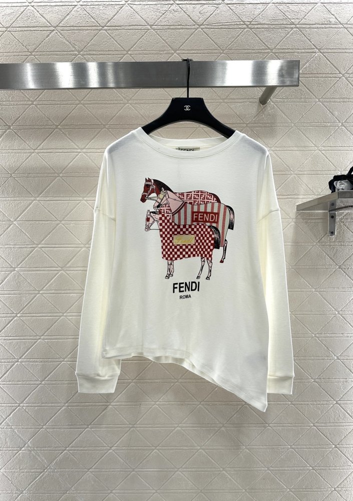 Кофта жіноча