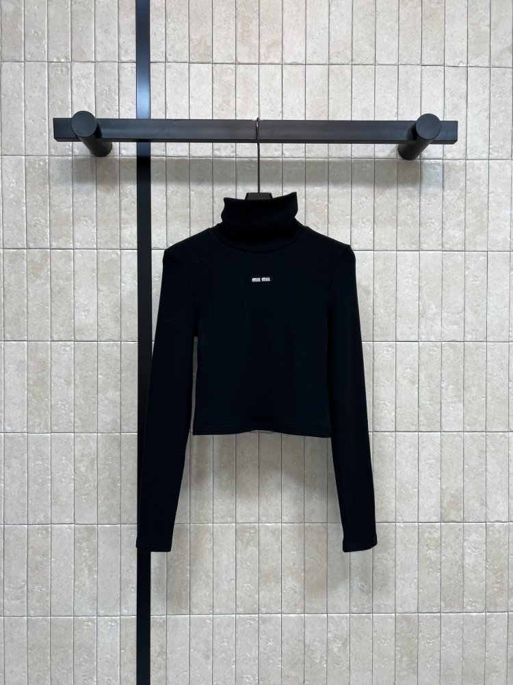 Кофта женская