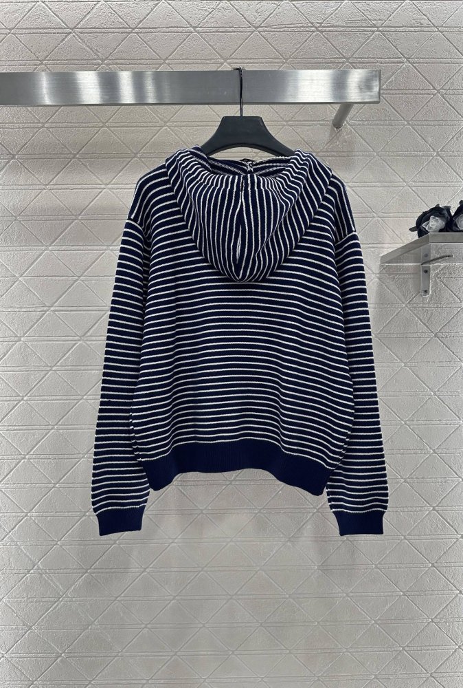 Кофта жіноча фото 2