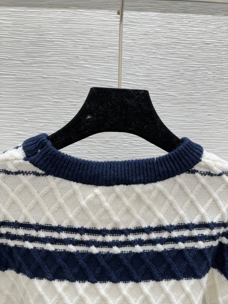 Кофта жіноча фото 2