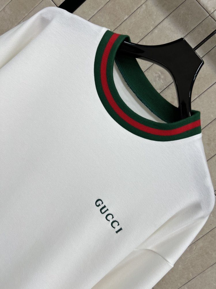 Кофта жіноча фото 2