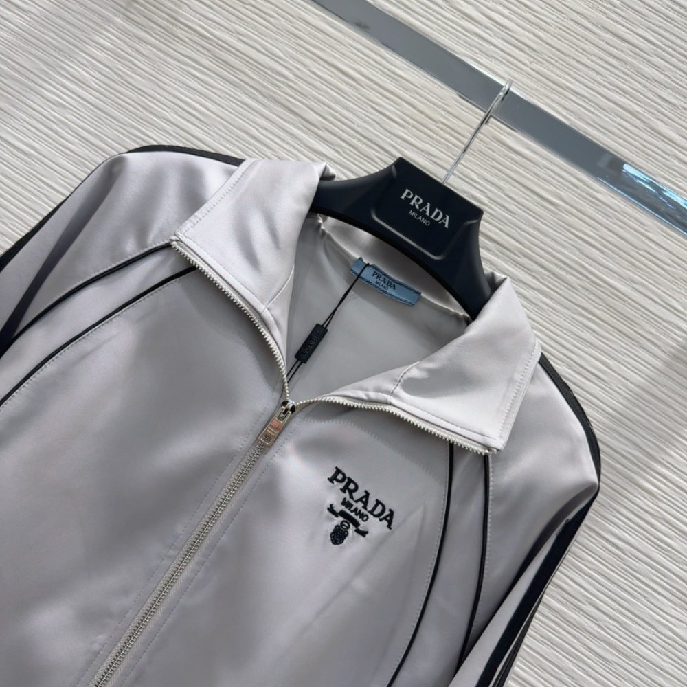 Кофта жіноча фото 2