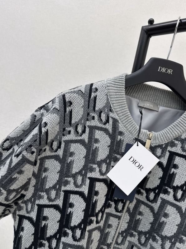 Кофта жіноча фото 2