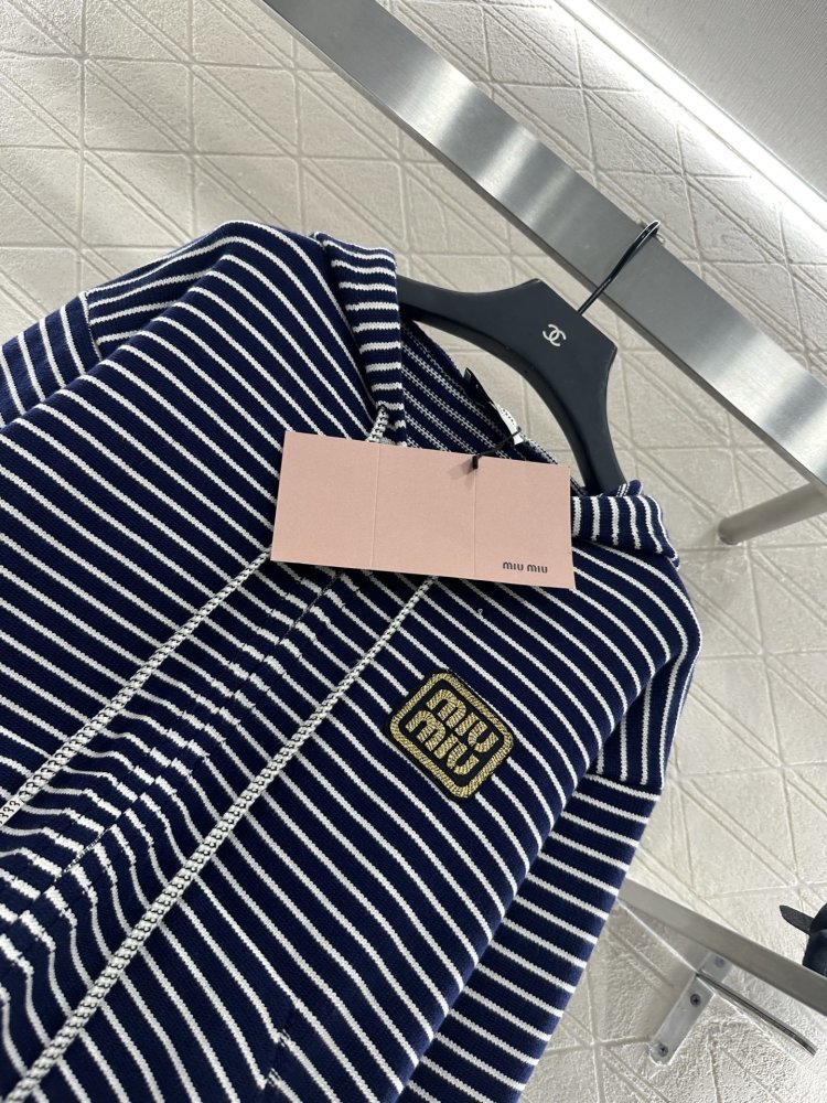 Кофта жіноча фото 3