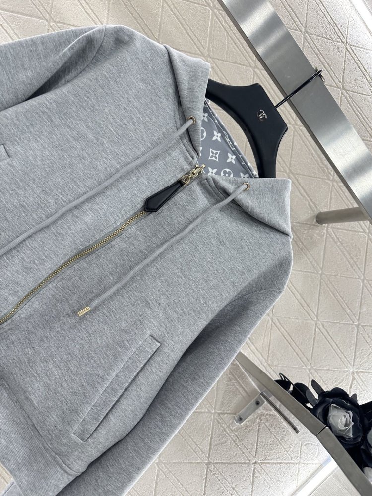 Кофта жіноча фото 3