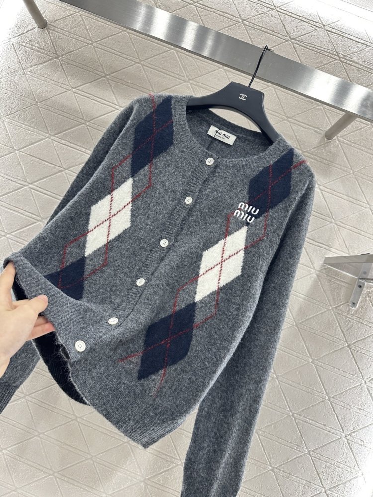 Кофта жіноча фото 3