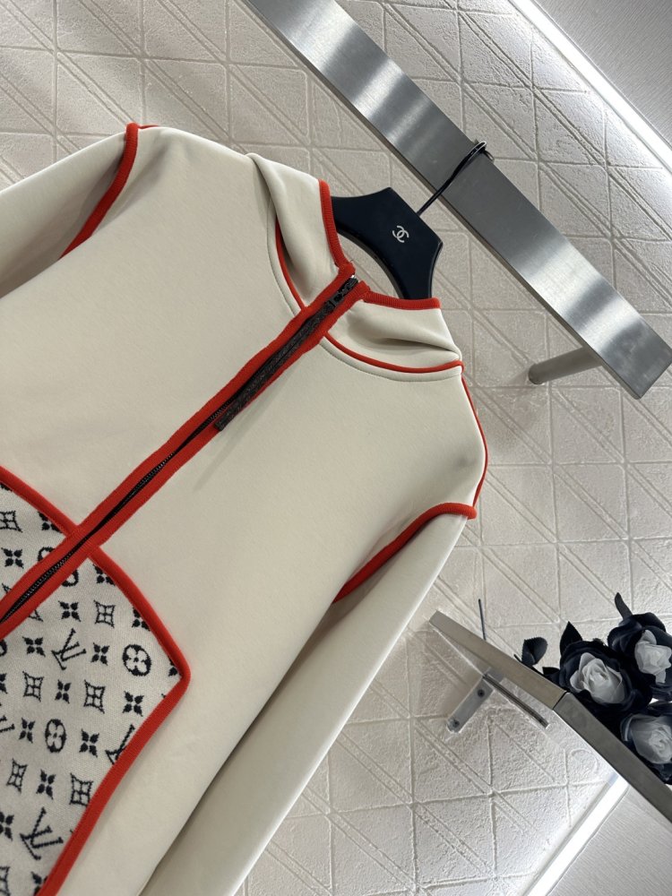 Кофта жіноча фото 3