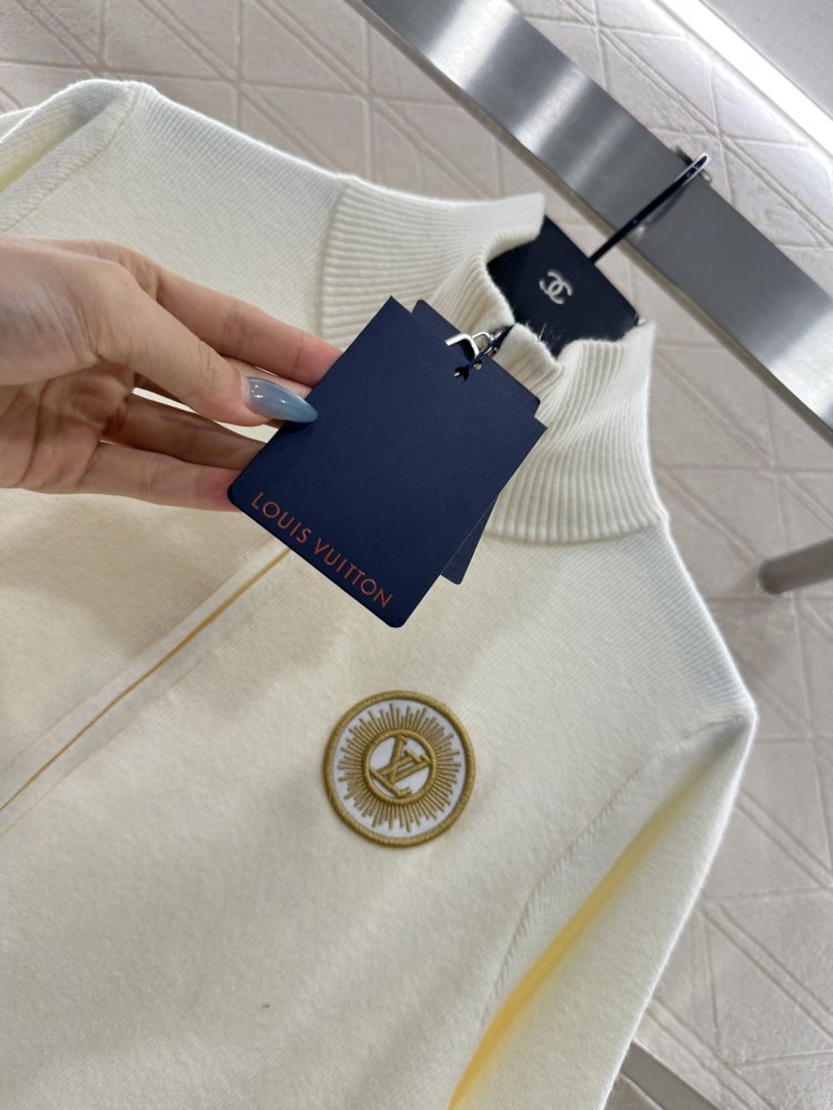 Blouse women's фото 3