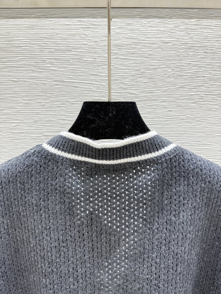 Кофта жіноча фото 4