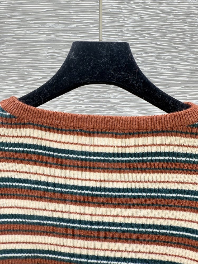 Кофта жіноча фото 4