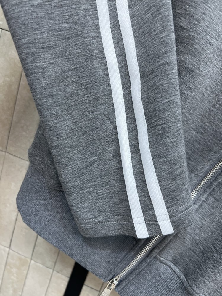 Кофта жіноча фото 4