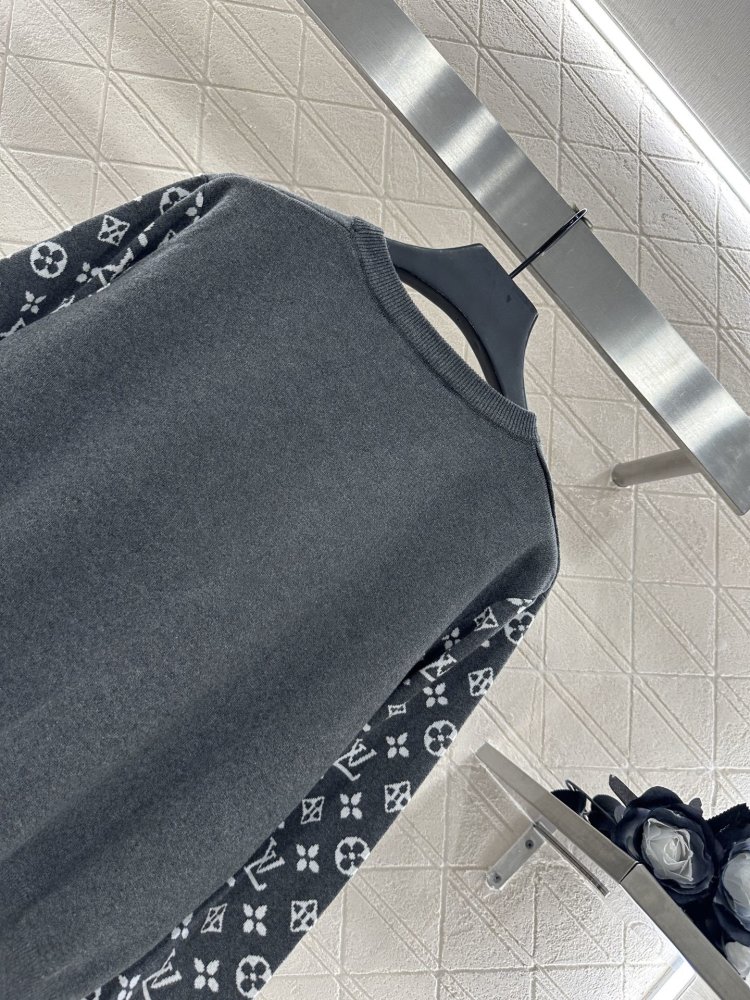 Кофта жіноча фото 4