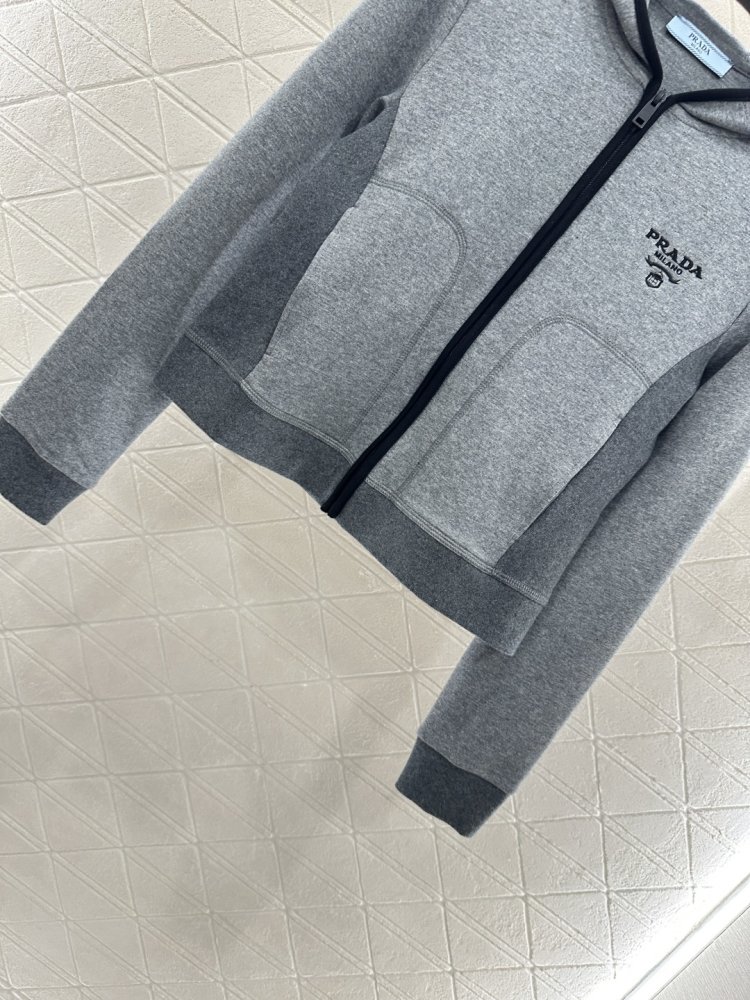 Кофта жіноча фото 4