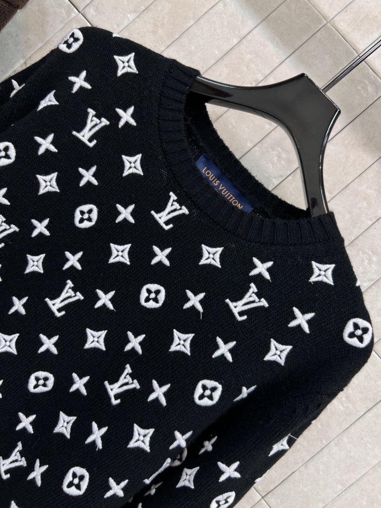 Кофта жіноча фото 4