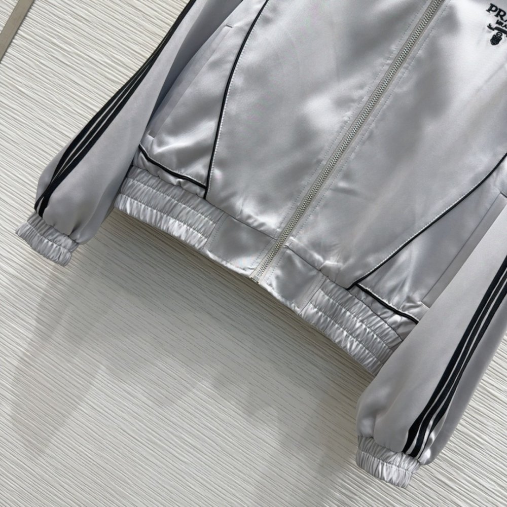 Кофта жіноча фото 4