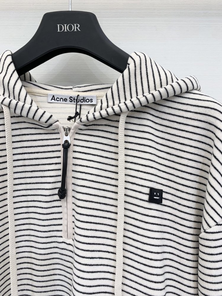 Кофта жіноча фото 4