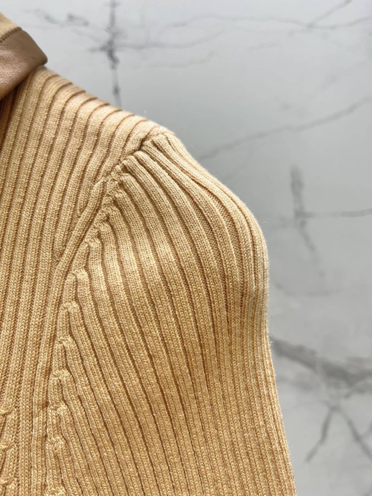 Кофта жіноча фото 4