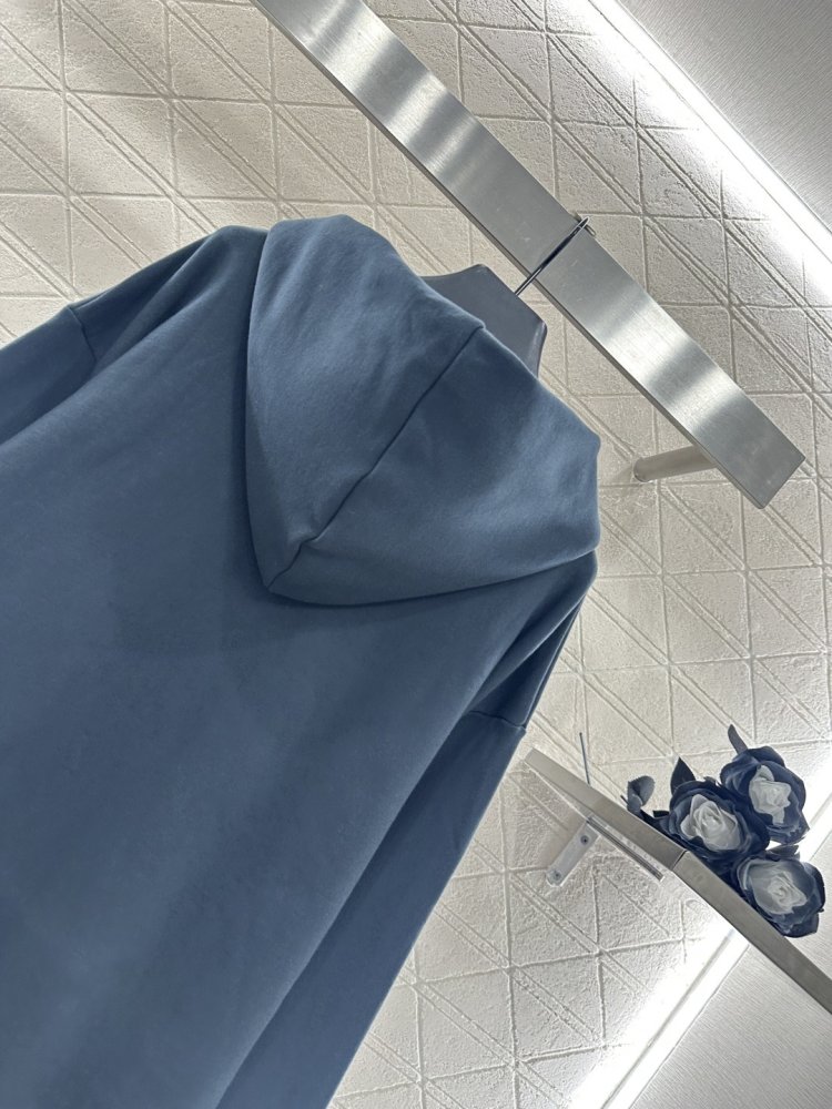 Кофта жіноча фото 4