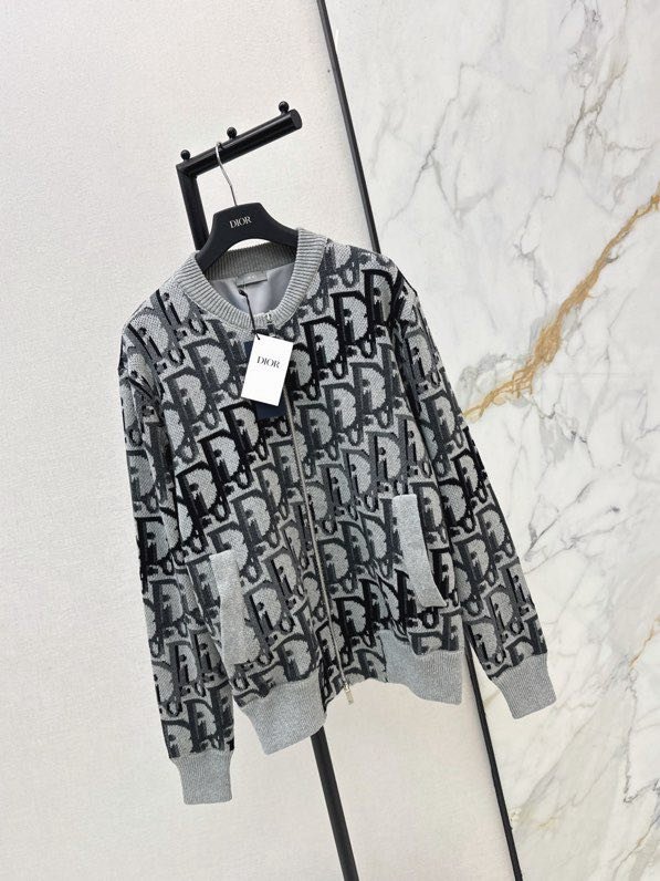 Кофта жіноча фото 4