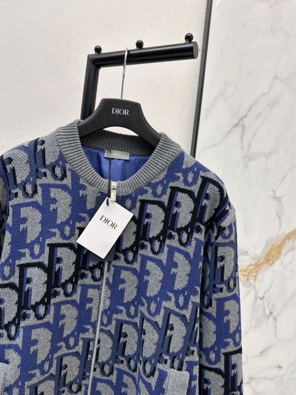 Кофта жіноча фото 4